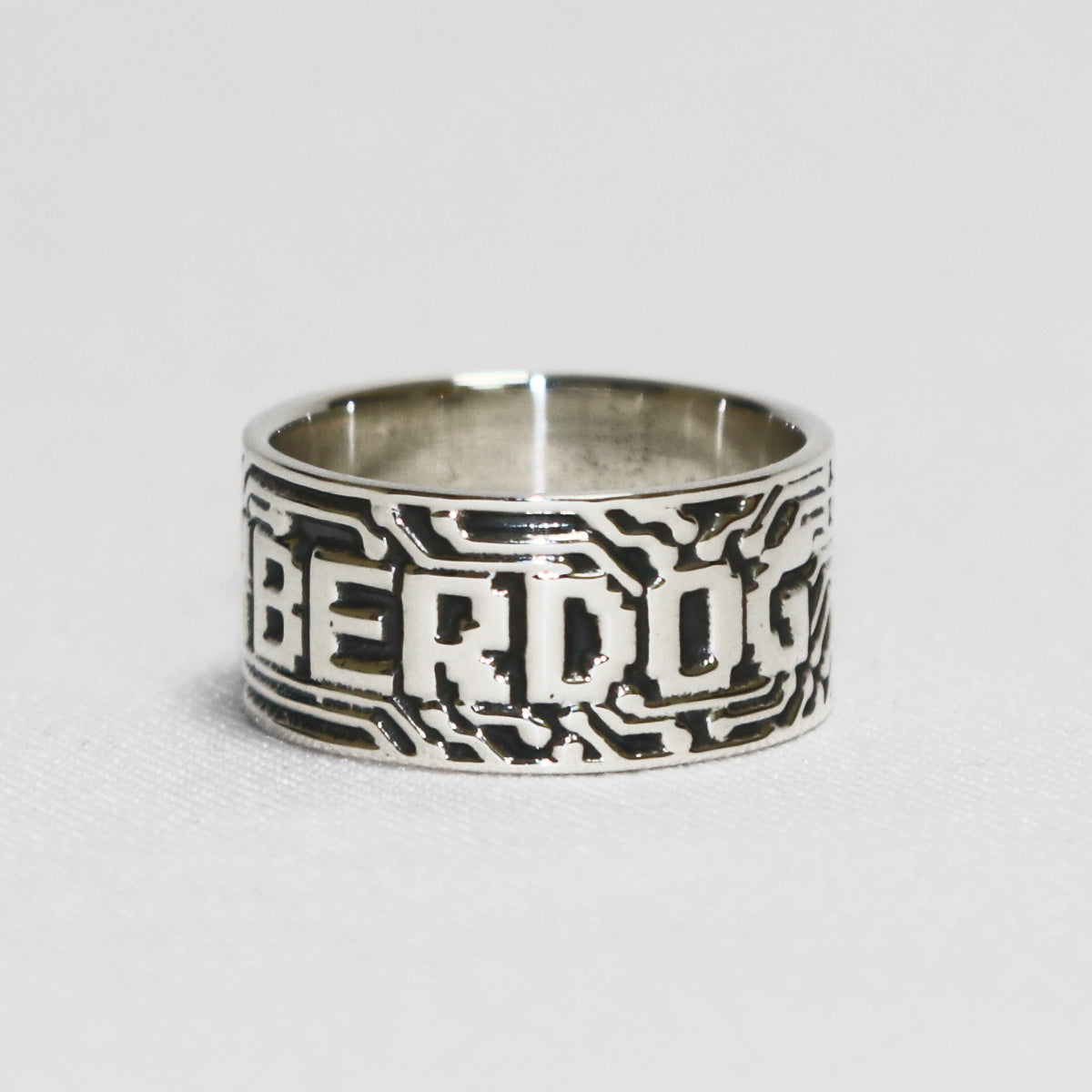 CIRCUIT RING