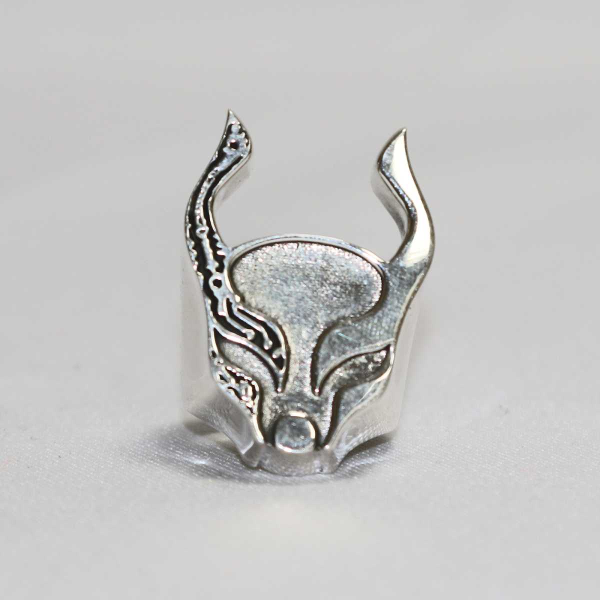 CIRC LOGO RING