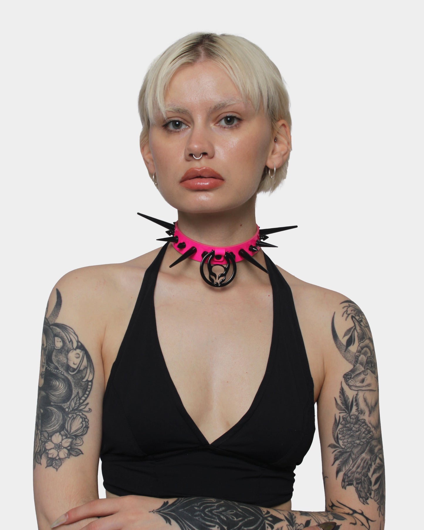 SPIKES & SCREWS LOGO COLLAR - XXX