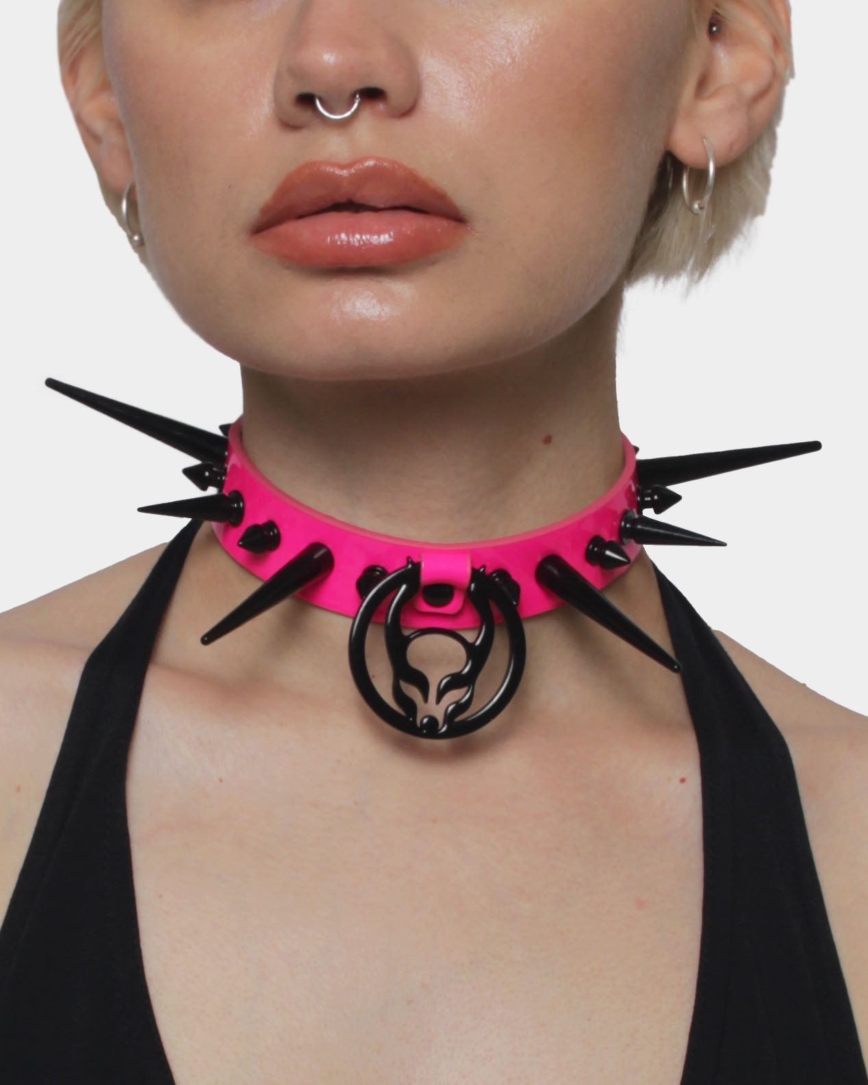 SPIKES & SCREWS LOGO COLLAR - XXX